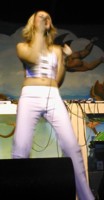 Singer_002